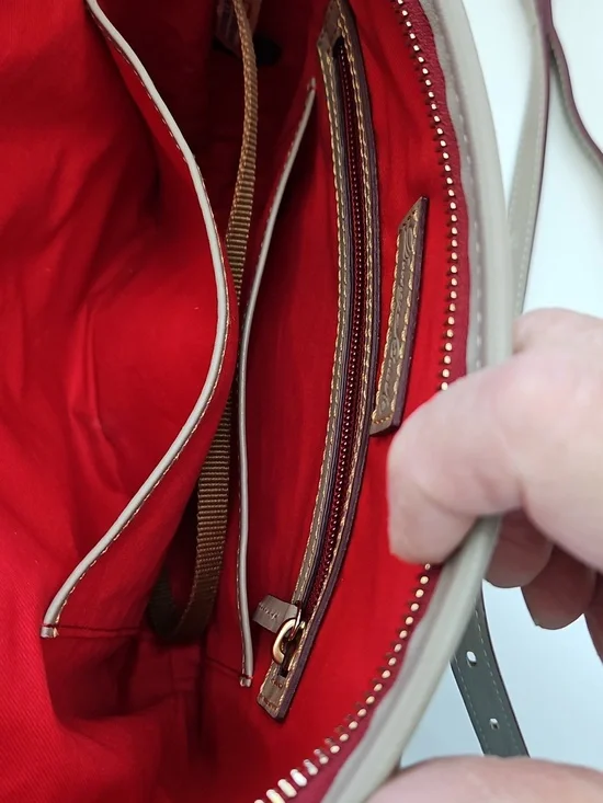 Classic Florentine Leather Dooney & Bourke Light Taupe Zip Sack Bag - Picture 9 of 10